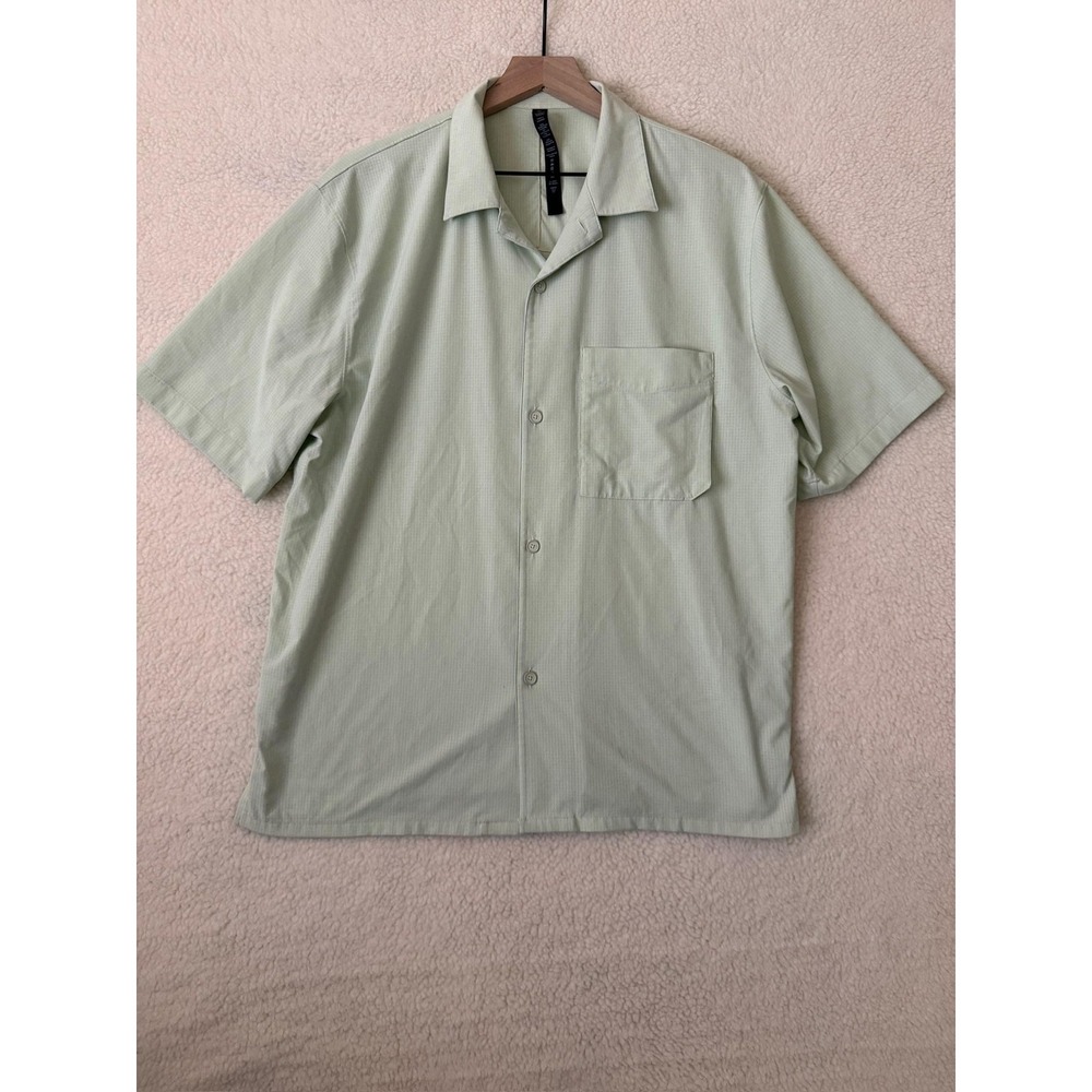 Lululemon Shirt Men's Large Green Airing Easy Camp Collar S/S Button Up